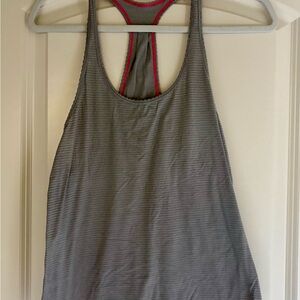 Lululemon Gray Striped Women's Tank Top 🩶